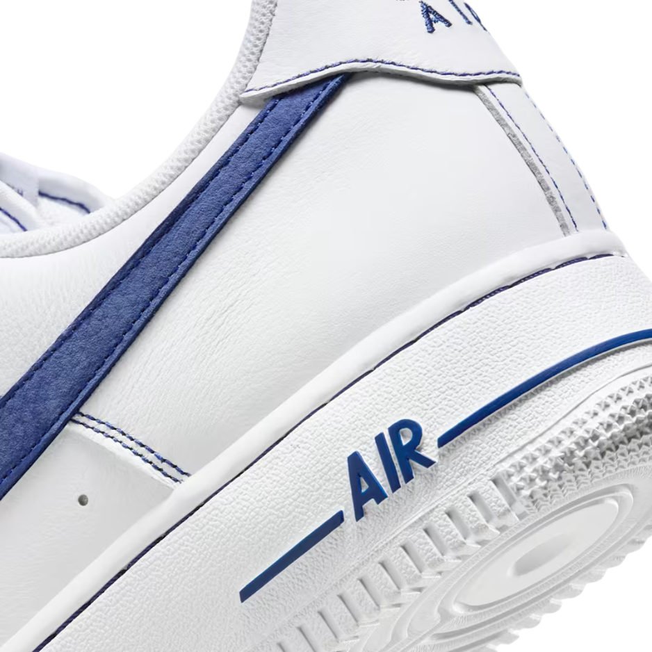 Nike Air Force 1 '07 LV8