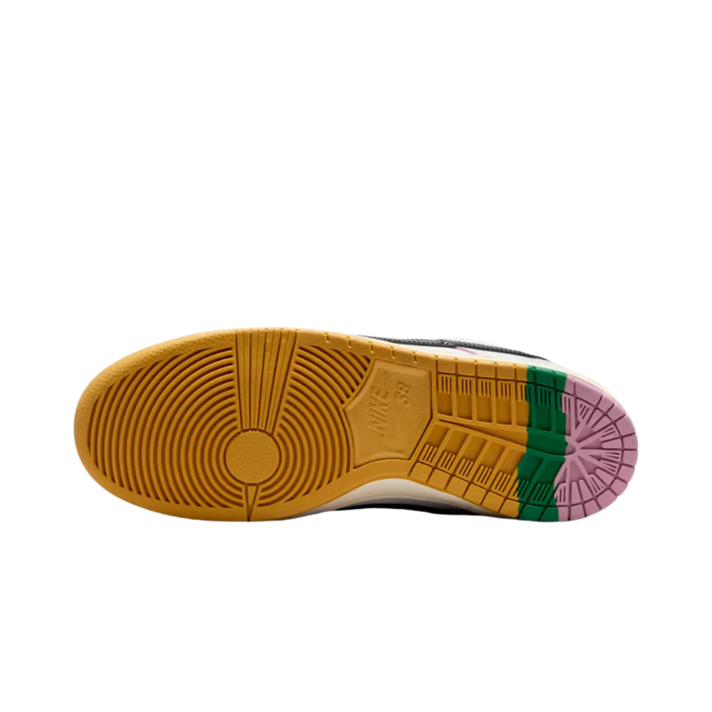 Nike SB Dunk Low CSEF