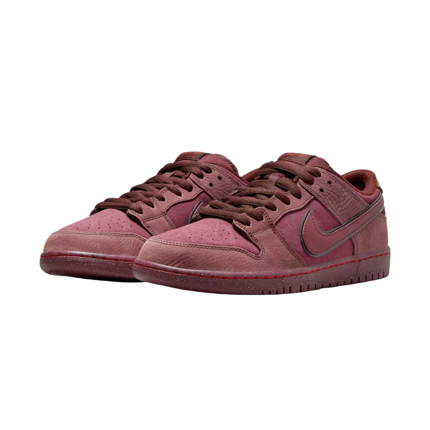 Nike SB Dunk Low Burgundy Crush